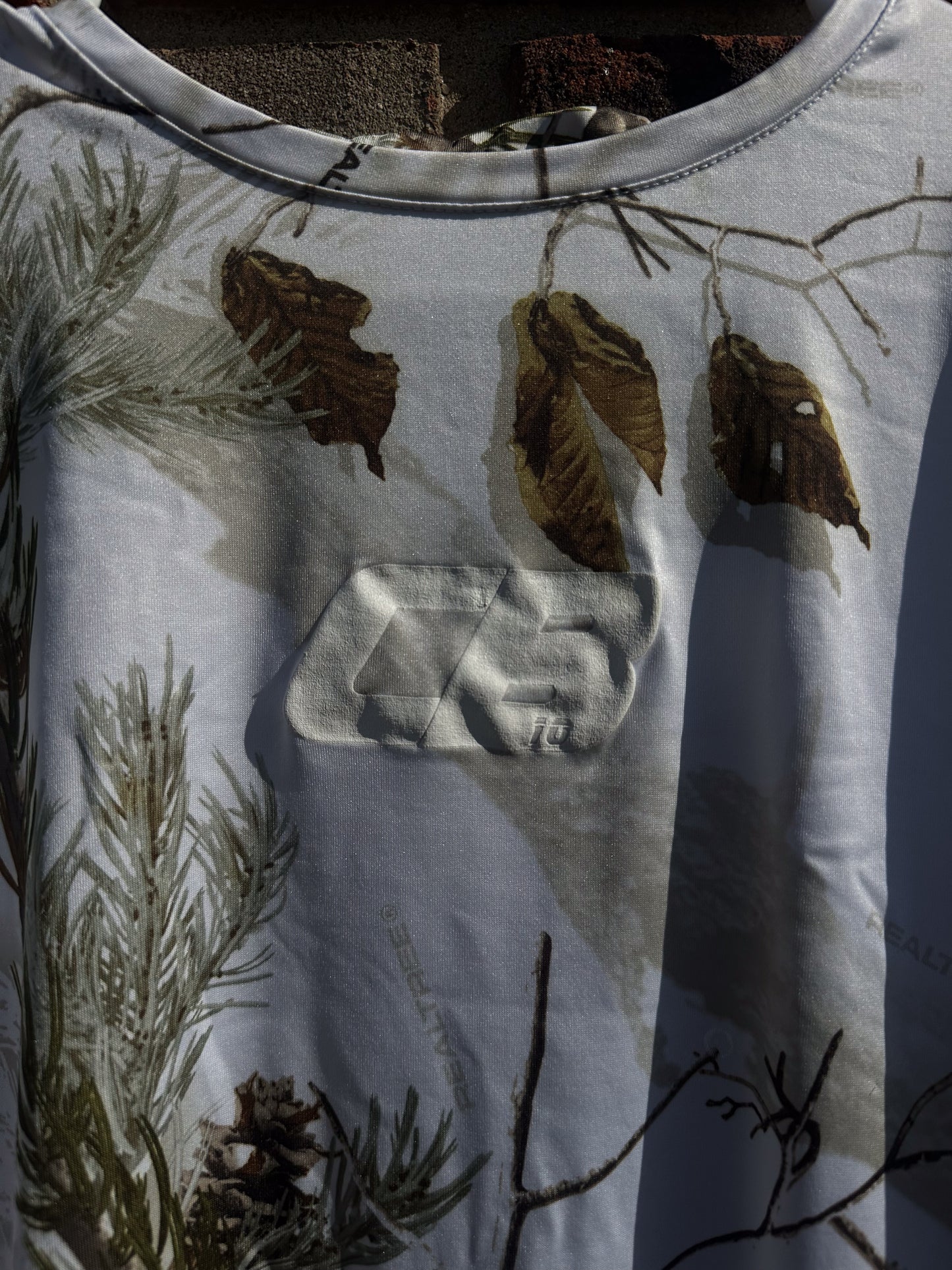 "CB10" White camo ahtletic long sleeve