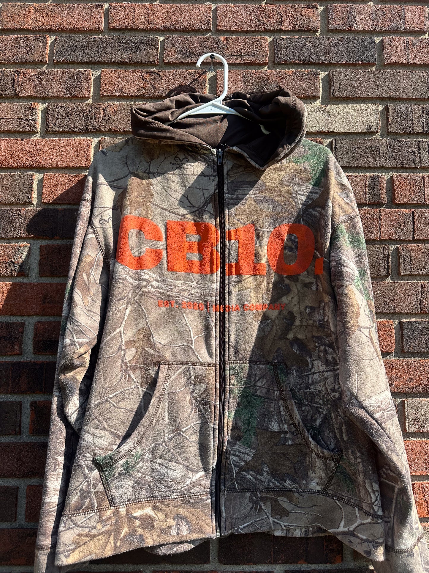 "CB10' Camo zip up